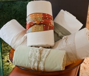comphy sheets retail set