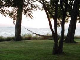 Black Walnut Point Inn relax