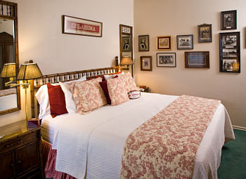 alma mater themed bed and breakfast