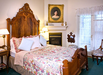 yesteryear victorian bed and breakfast decor