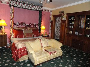 the tea room bed and breakfast suite