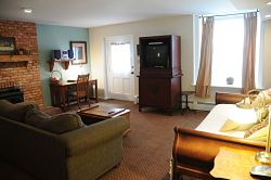 constable suite sitting room