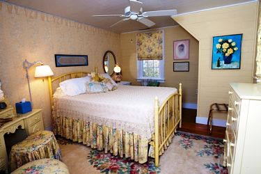bootsies room