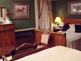 Derby Room Thumb 1