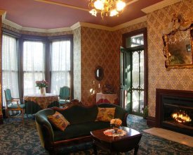 elegant sitting room