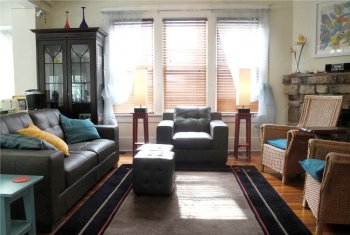 inn at the bay living room