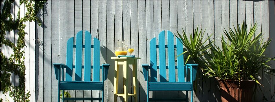 chairs fence