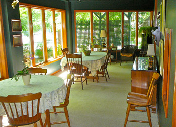Chesny's Keswick Manor Bed and Breakfast