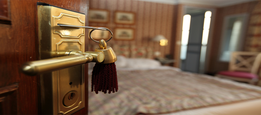 Door opeing to room with key card