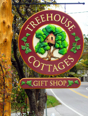 Treehouse Cottages gift shop sign