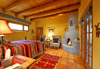 La Escondida room