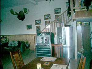 Alaska Adventure Cabins Ice House Living Rom