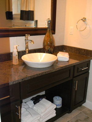 suite 6 vanity