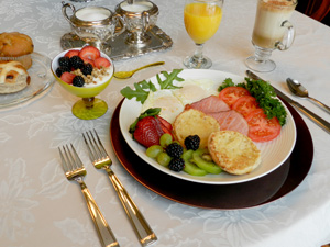 bread, grapes, strawberries, tomatoes