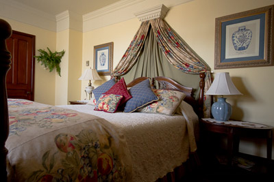 The Webster Room at Victoria's Historic Inn