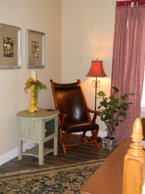 Summer Creek Inn Suite 4 Sitting Area