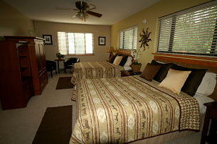 Double bed Grand Canyon Room Prescott Pines