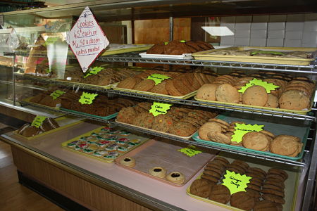 Amish Country Food Bakery baked goods