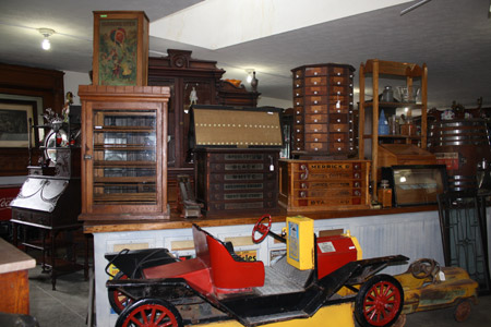 Hershberger Antique Mall photo
