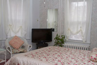 Romantically Rose Room with TV