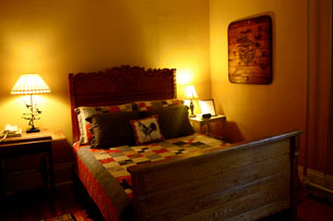 Silver Dutch room