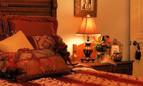 The Holidaze bed at American Country Bed & Breakfast