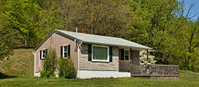 Maple Creek Family Lodging