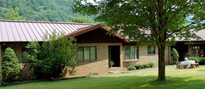 Bear Claw Family Lodging