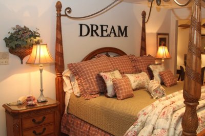 King bed with Dream at Willows Inn