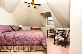 Camelot Room at Sleepy Hollow BB