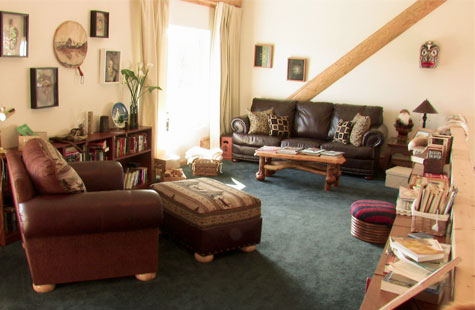 Library loft at Crooked reek Retreat Alaska