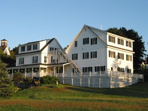 East Wind Inn exterior 