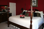 dresser and 4 post bed