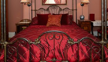 Red Rocks Canyon room