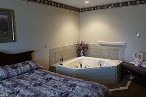 deluxe jacuzzi king suites