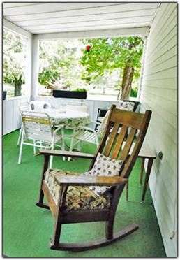 Front Porch of The Weyside Inn and Cottages in Big Indian, New York