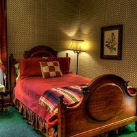 Grant Room in Alexandra's Bed and Breakfast in London, Ohio