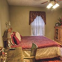 Richmond Room in Alexandra's Bed and Breakfast in London, Ohio
