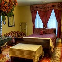 York Room in Alexandra's Bed and Breakfast in London, Ohio