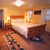 #1 bedroom in Blue Iguana Inn in Ojai, California