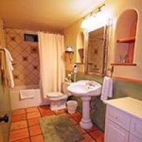 #4 Bathroom in Blue Iguana Inn in Ojai, California