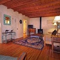 #5 room in Blue Iguana Inn in Ojai, California