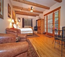 #104 room in Blue Iguana Inn in Ojai, California