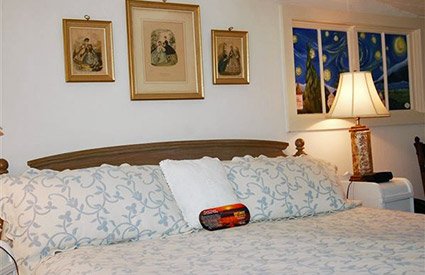The Blue Tree South Room at Chalet Suzanne Inn & Restaurant