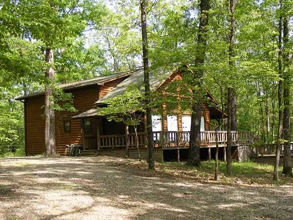 Bear Necessities Cabin at Hochatown Junction in Broken Bow, OK