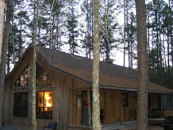 Crazy Horse Cabin at Hochatown Junction in Broken Bow, OK