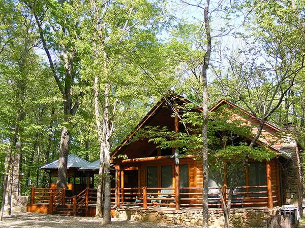 Front Porch Lodge at Hochatown Junction in Broken Bow, OK