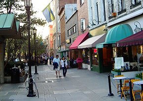 Ithaca Commons near City Lights Inn in Ithaca, New York Photo by Quinten