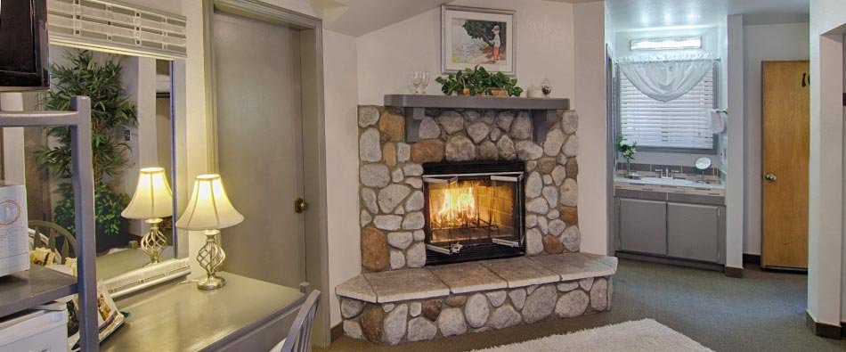 The North Shore Inn Room 10 | Lake Gregory Hotel Info about The North Shore Inn Room 10 | The Finest Lake Gregory Hotel