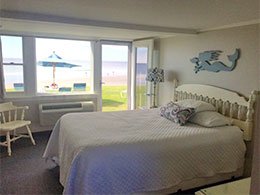 room at the Cutty Sark Motel in York, Maine